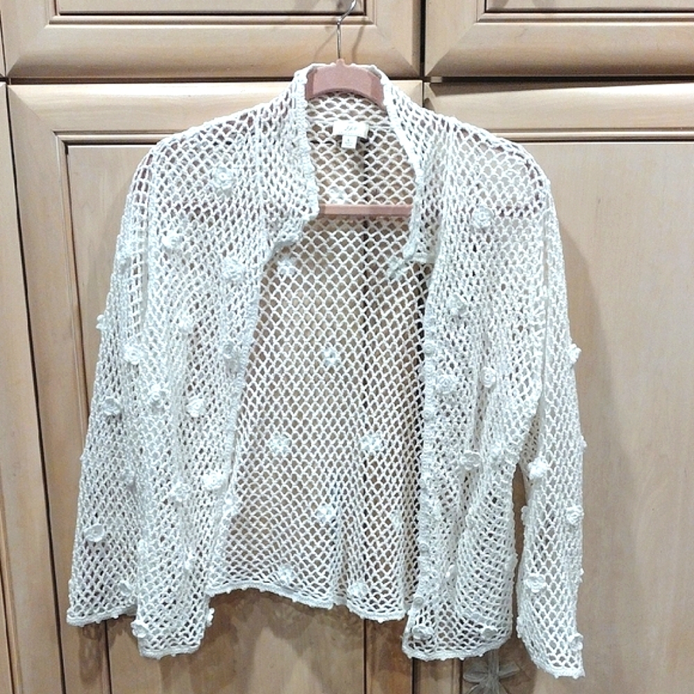 J Jill White Crochet Open Knit Shrug/ Cardigan With Florets